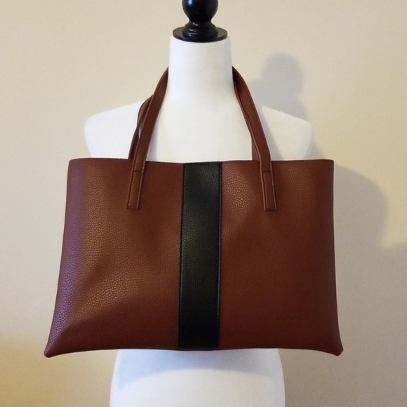 Vince Camuto Handbags - Vince Camuto Luck Tote